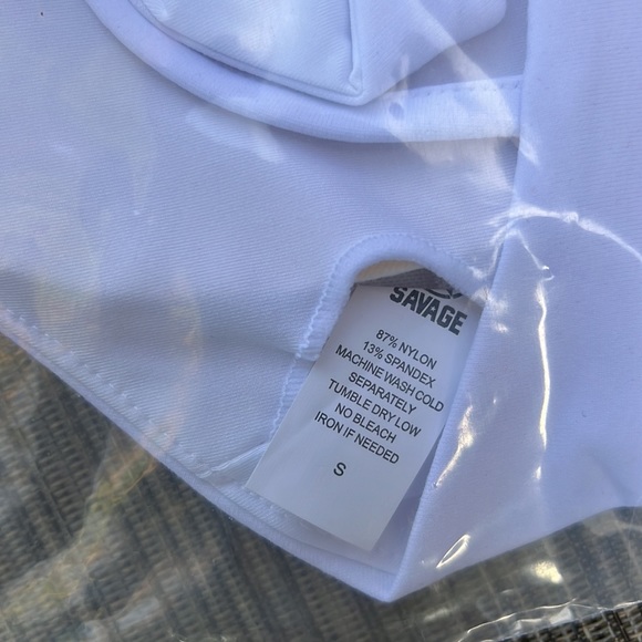 ⭐️NWT Savage Barbell Classic White Sports Bra Size Large - Picture 7 of 7